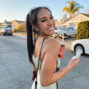 Meet your Posher, Vanessa